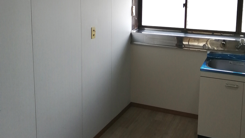 キッチンの壁面取替