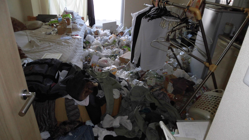 広島市 ゴミ部屋 作業前1