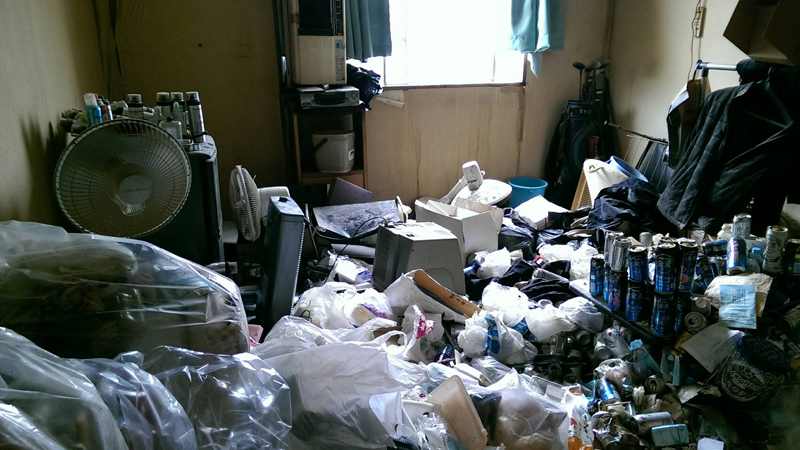 愛媛 ゴミ部屋
