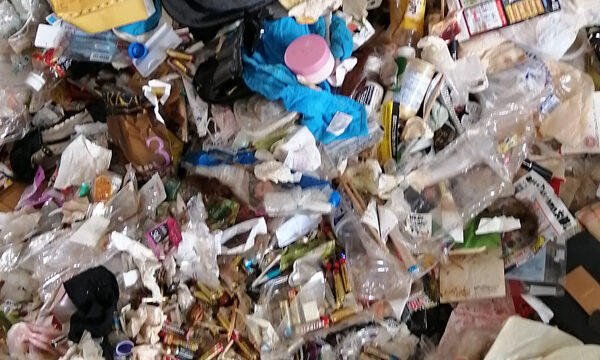 今治市ゴミ部屋EYE